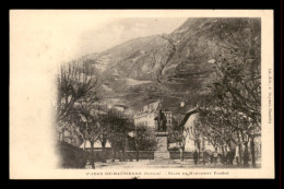 73 - ST-JEAN-DE-MAURIENNE - PLACE DU MONUMENT FODERE - Saint Jean De Maurienne