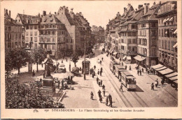 21-4-2024 (2 Z 38) Very Old B/w - FRANCE - Strasbourg (Tramway Plae Gutenberg) - Tramways