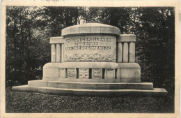 Kriegerdenkmal Infanterie Regiment 32 - Feldpost 113 Inf. Division - Monumentos A Los Caídos