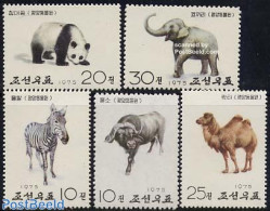 Korea, North 1975 Animals 5v, Mint NH, Nature - Animals (others & Mixed) - Camels - Elephants - Corea Del Nord