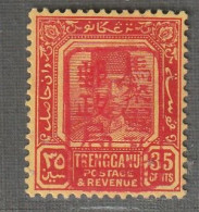 TRENGGANU - OCCUPATION JAPONAISE - N°15 * (1942) 35c Rouge Et Jaune - Occupazione Giapponese