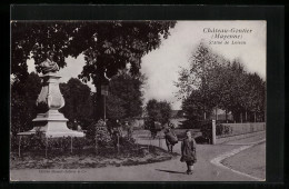 CPA Chateau-Gontier, Statue De Loison  - Chateau Gontier