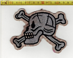 LADE O  -  TEXTIEL DOODSHOOFD - TÊTE DE MORT - Patches