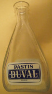 CARAFE PASTIS DUVAL LIQUEUR -HAUTEUR 20 Cm -AUCUN ECLAT -TRES BON ETAT -REF -0-1-5085 - Carafes