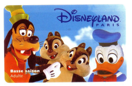 PASSEPORT BASSE SAISON ADULTE PLUTO DONALD DUCK. Et TICK & TAC DISNEYLAND PARIS -TRES BON ETAT -REF-PASS DISNEY-8 - Passeports Disney