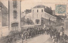 56 PORT-LOUIS LOCMIQUELIC LORIENT     Conscrits Bretons Retournant à Leur Village  1905-10   SUP PLAN  ANIME   RARETE - Port Louis