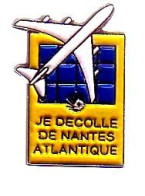 AEROPORT NANTES ATLANTIQUE >> COLLECTION SERIE AVIATION >> AERONAUTIQUE -TRES BON ETAT -REF-TTP-AV-2147 - Aerei