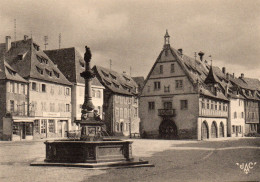 68 LA BELLE ALSACE .183 " OBERNAI-La Place Du Marché ;Edit:Editions D'Art J.  Arnold " - - Alsace