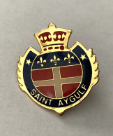 PINS VILLE SAINT AYGULF CP 83600 83 VAR  BLASON COURONNE / 33NAT - Cities