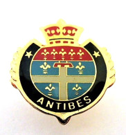 PINS VILLE ANTIBES CP 06160 ALPES MARITIMES 06 BLASON COURONNE / 33NAT - Ciudades