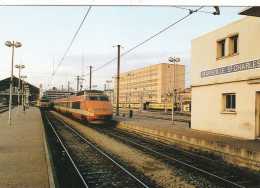 Gare Marseille St-Charles - Bahnhöfe Mit Zügen