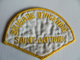 SAINT ANTONIN +POMPIERS : TRES BEL ECUSSON DES POMPIERS DE LA DRIGADE D'INCENDIE DE SAINT ANTONIN CANADA - Pompiers