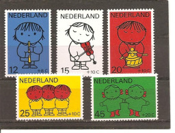 Holanda-Holland  Nº Yvert  900-04 (MNH/**) - Nuevos