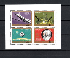 Hungary 1970 Space, Soyuz 9 Sheetlet MNH - Europe
