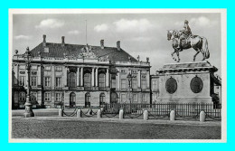 A736 / 299 Danemark Kobenhavn Amalienborg Palace With The Equestrian Statue - Denemarken