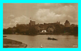 A737 / 379 WINDSOR Castle From River - Windsor