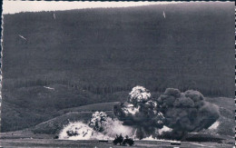 Armée Suisse, Bombardement Au Napalm (14108) - Matériel