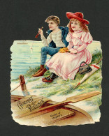 Chromo Découpi Chocolat Poulain  Enfants Bord De Mer Barque Longue Vue 11,5 X 9,5 Cm - Andere & Zonder Classificatie