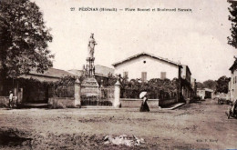 *CPA  - 34 - PEZENAS - Place Bonnet Et Boulevard Sarasin - Pezenas