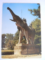 Tervuren Koninklijk Museum Voor Midden-Afrika Standbeeld Olifant Statue éléphant Tient Un Pli Coin Plooi Hoek  (701) - Tervuren