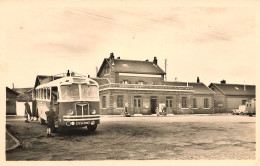 Avesnes * La Gare * Autobus Ancien " AVESNES " Marque Type Modèle ? * Autocar Car Bus * Ligne Chemin De Fer Du Nord - Avesnes Sur Helpe