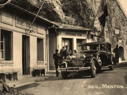 Automobile Ancienne De Marque Modèle Type ? * CP * Menton Douane Douanes Aduana * Automobiles Voiture Transport - PKW