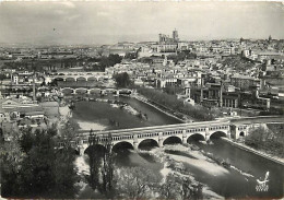 34 - Béziers - Les 4 Ponts Et La Cathédrale St-Nazaire - Vue Aérienne - Voir Timbre - CPSM Grand Format - Etat Léger Pli - Beziers