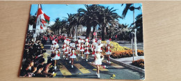 DÉFILÉ  DE MAJORETTES  CÔTE D'AZUR - Dances