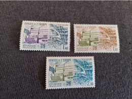 TIMBRES  DE  SERVICE  ANNEE  1981  N  65  A 67  COTE  2,70  EUROS  NEUFS  SANS  CHARNIERES - Nuovi