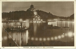 CPSM SCARBOROUGH / PEASHOLM LAKE AND PAGODA BY NIGHT - Scarborough