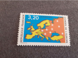 TIMBRE  DE  SERVICE  ANNEE  1990  N  105  COTE  1,90  EUROS  NEUF  SANS  CHARNIERE - Nuevos