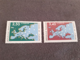 TIMBRES  DE  SERVICE  ANNEE  1991  N  106 / 107  COTE  3,50  EUROS  NEUFS  SANS  CHARNIERES - Nuovi