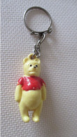 Porte Clé Vintage  Figurine Winnie L'ourson Produits Mir Walt Disney Figurine 4 Cm Haut ( Sans Compter L'attache ) - Key-rings