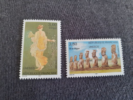 TIMBRES  DE  SERVICE  ANNEE  1998  N  118 / 119  COTE  6,00  EUROS  NEUFS  SANS  CHARNIERES - Nuevos