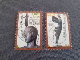 TIMBRES  DE  SERVICE  ANNEE  1999  N  120 / 121  COTE  6,00  EUROS  NEUFS  SANS  CHARNIERES - Ungebraucht