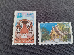 TIMBRES  DE  SERVICE  ANNEE  2006  N  134 / 135  COTE  6,50  EUROS  NEUFS  SANS  CHARNIERES - Nuovi