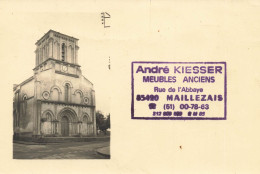 Maillezais * Carte Photo * Place Et église Du Village+ CACHET André KIESSER Meubles Anciens Rue De L'abbaye - Maillezais