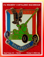 SUPER PIN'S MILITARIA : 17e REGIMENT D'ARTILLERIE De BISCARROSSE, émail Base Or + Vernis   2X2,5cm - Militaria