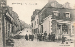 Fougères * Rue De Rillé * Café Coiffeur Salon De Coiffure * Enfants Villageois - Fougeres