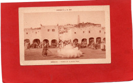 ALGERIE----GHARDAÏA----Fantasia Sur La Grande Place--voir 2 Scans - Ghardaia