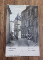 57 DIEDENHOFEN   THIONVILLE     Cour Du Château Nels Lothringen Série 100 N°6  Carte Colorisée !!! - Thionville