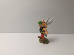 Kinder : Asterix Und Die Römer 2000 - Asterix N°7 - Aufstellfiguren