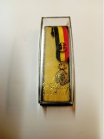 Petite Médaille De Travaille Belges - Profesionales / De Sociedad