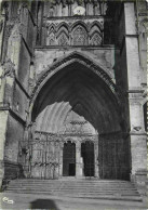 61 - Sées - La Cathédrale - Le Porche - Mention Photographie Véritable - Carte Dentelée - CPSM Grand Format - Carte Neuv - Sees