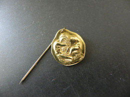 Old Pin Schweiz Suisse Svizzera Switzerland - Herakles And Lion - Non Classés