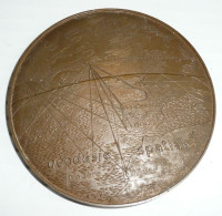 Rare Grossse Médaille De Table En Bronze 1968 IGN Cartographie Géodésie Spatiale - Firma's