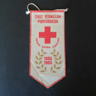 Portugal Cruz Vermelha Portuguesa Bandeirola 1965 Croix-Rouge Fanion Red Cross Pennant - Rode Kruis