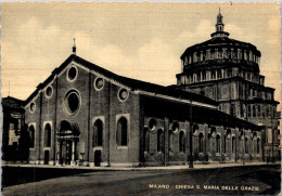 22-4-2024 (2 Z 43) Italy (b/w) Milano Chiesa (Church) - Kirchen U. Kathedralen