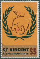 St Vincent 1995 SG2982 $5 Breast-feeding Emblem FU - St.Vincent (1979-...)