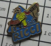 513B Pin's Pins / Beau Et Rare : MARQUES / ENT. RICCI Pas Lionel ! MACON MACONNERIE BTP - Marcas Registradas